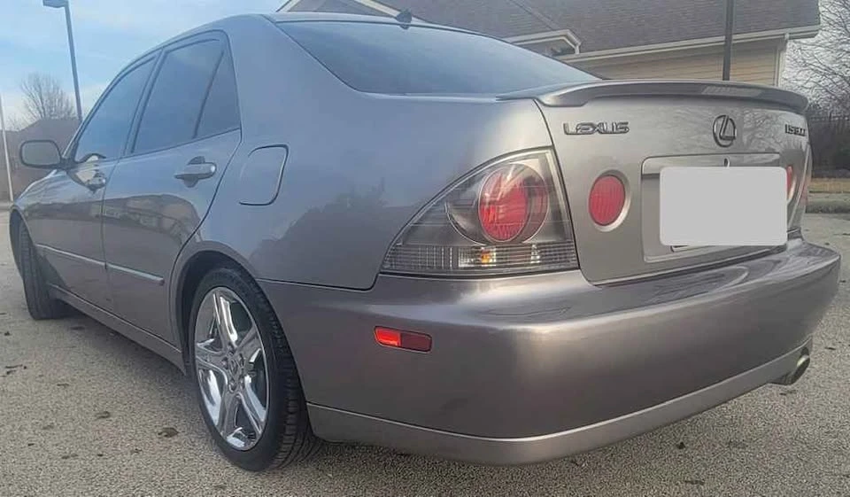 2004 Lexus IS 1st Gen - Image 4 of 20