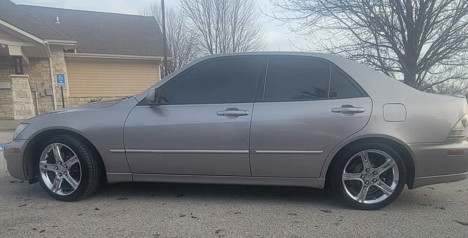 2004 Lexus IS 1st Gen - Image 2 of 20