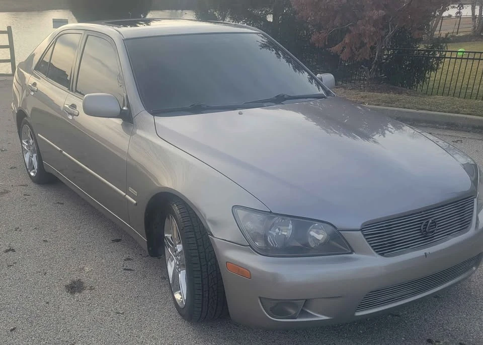 2004 Lexus IS 1st Gen - Image 8 of 20