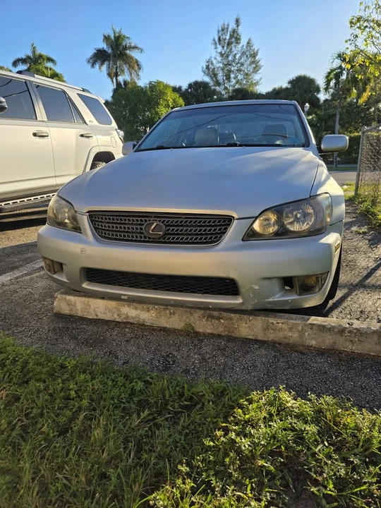 2004 Lexus IS 1st Gen - Image 14 of 14