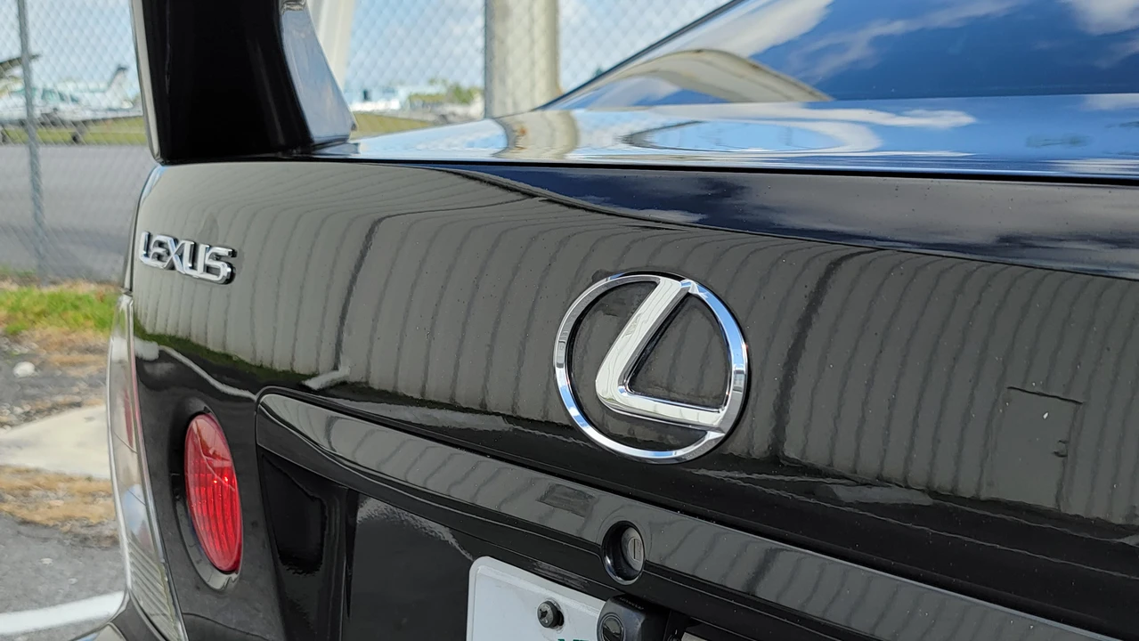 2004 Lexus IS 1st Gen - Image 21 of 31