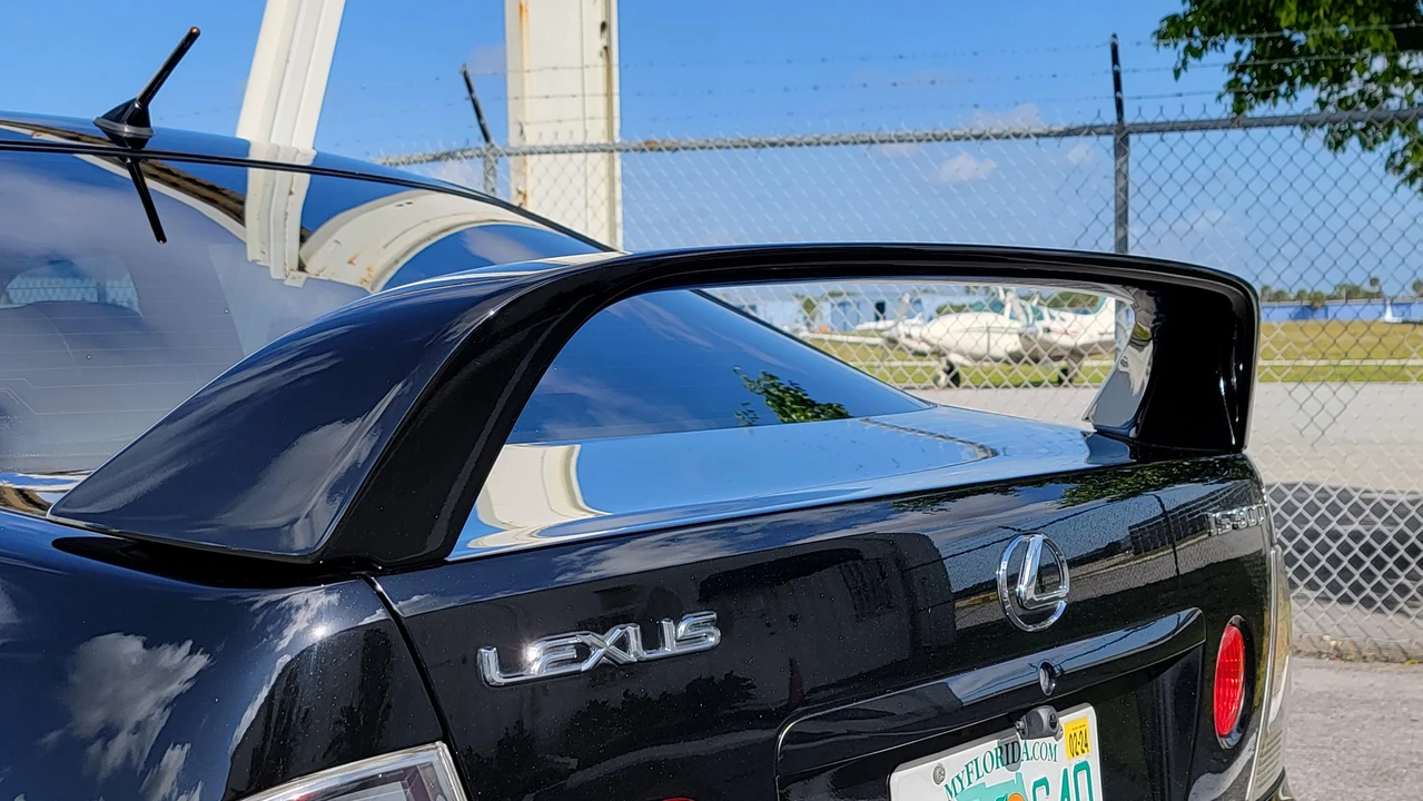 2004 Lexus IS 1st Gen - Image 17 of 31