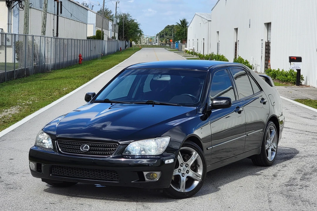 2004 Lexus IS 1st Gen - Image 6 of 31