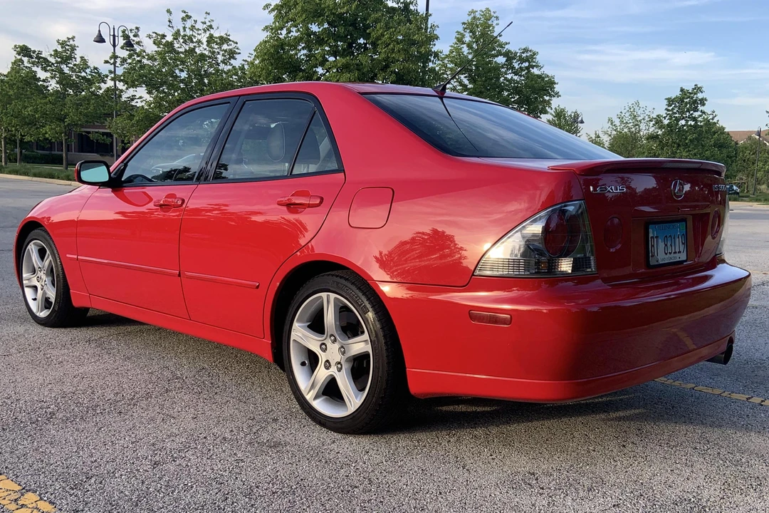 2004 Lexus IS 1st Gen - Image 4 of 31