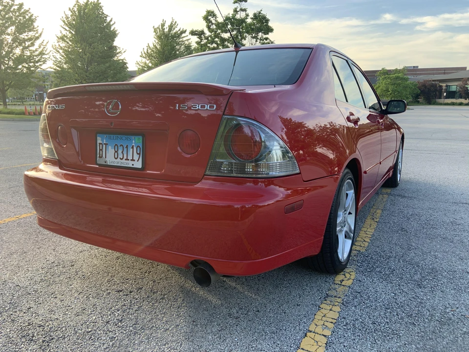 2004 Lexus IS 1st Gen - Image 15 of 31