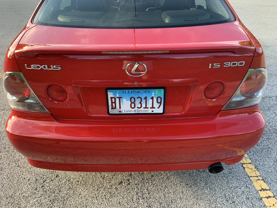 2004 Lexus IS 1st Gen - Image 28 of 31