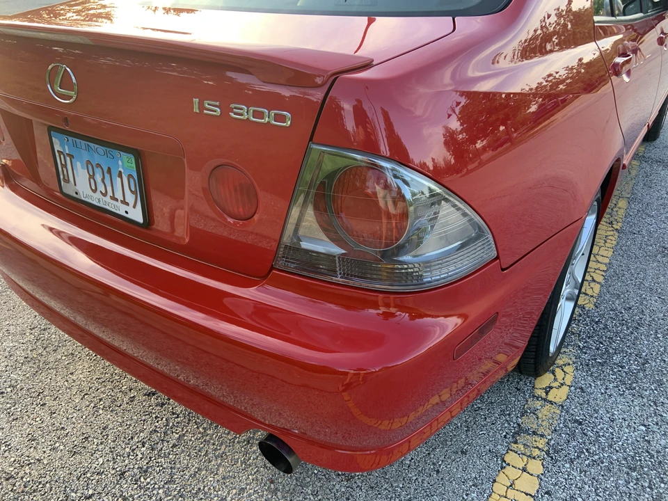 2004 Lexus IS 1st Gen - Image 29 of 31