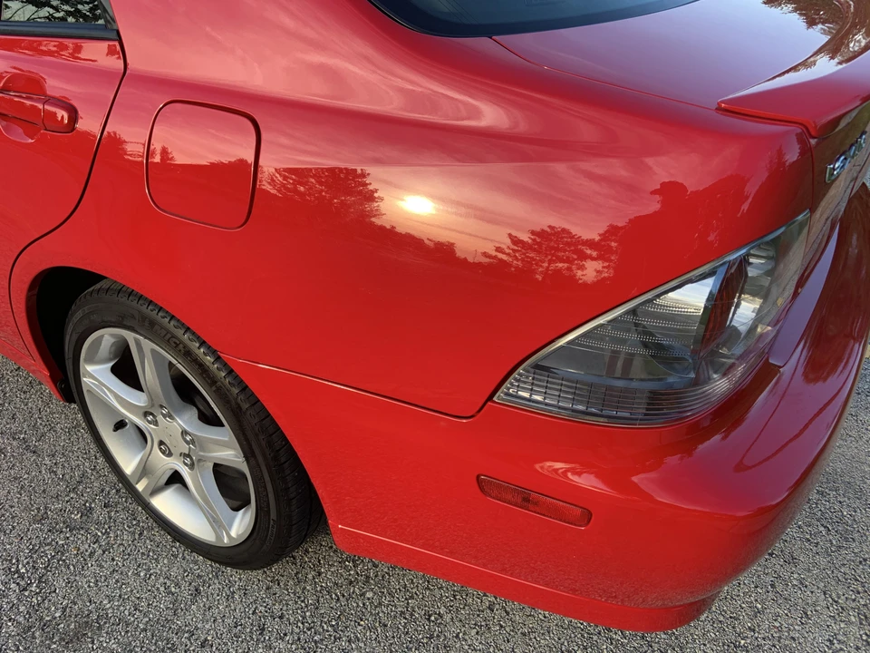 2004 Lexus IS 1st Gen - Image 25 of 31