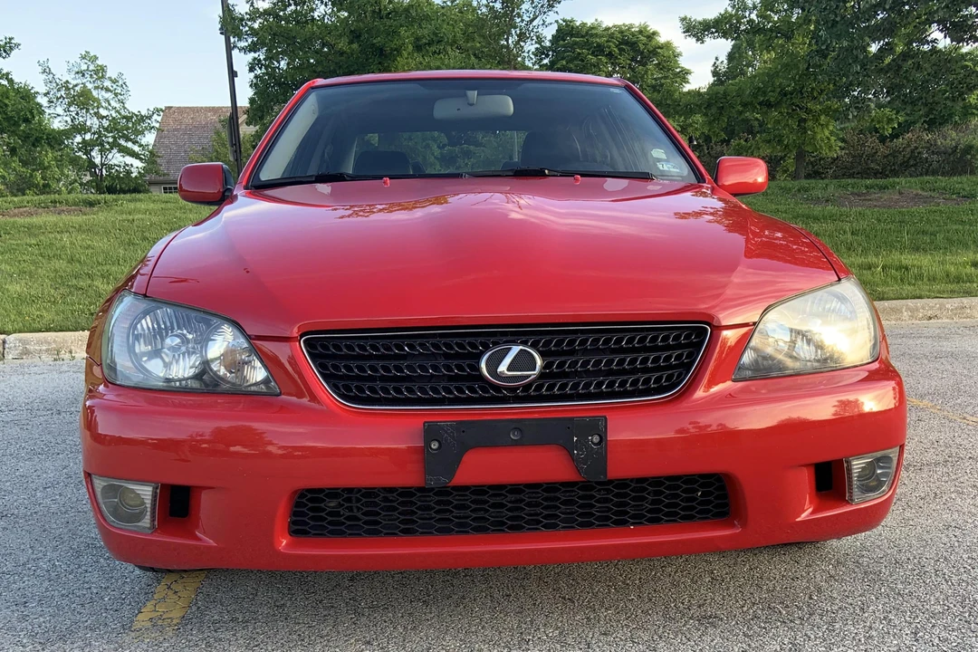 2004 Lexus IS 1st Gen - Image 2 of 31