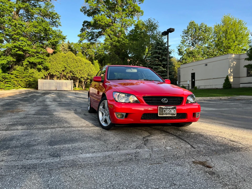 2004 Lexus IS 1st Gen - Image 24 of 31