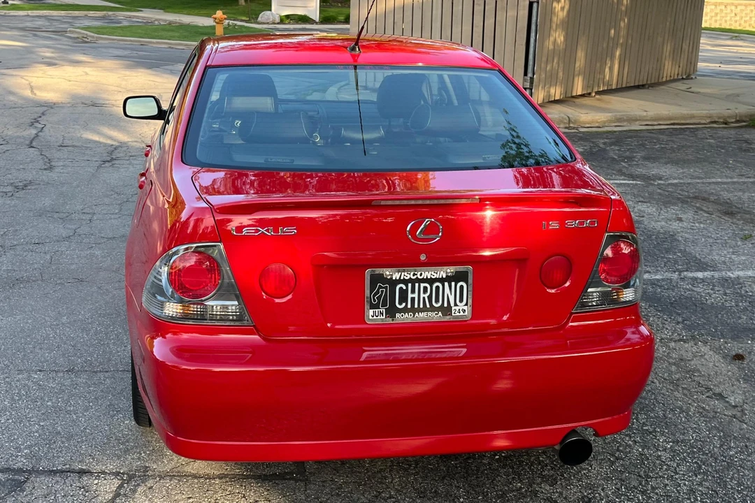 2004 Lexus IS 1st Gen - Image 5 of 31