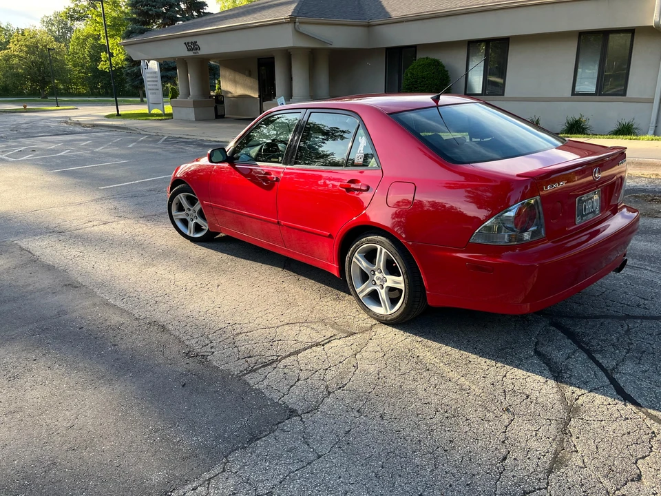 2004 Lexus IS 1st Gen - Image 12 of 31
