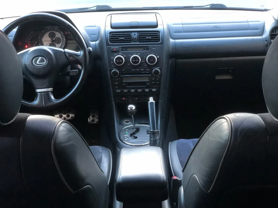 2004 Lexus IS 1st Gen - Image 7 of 19