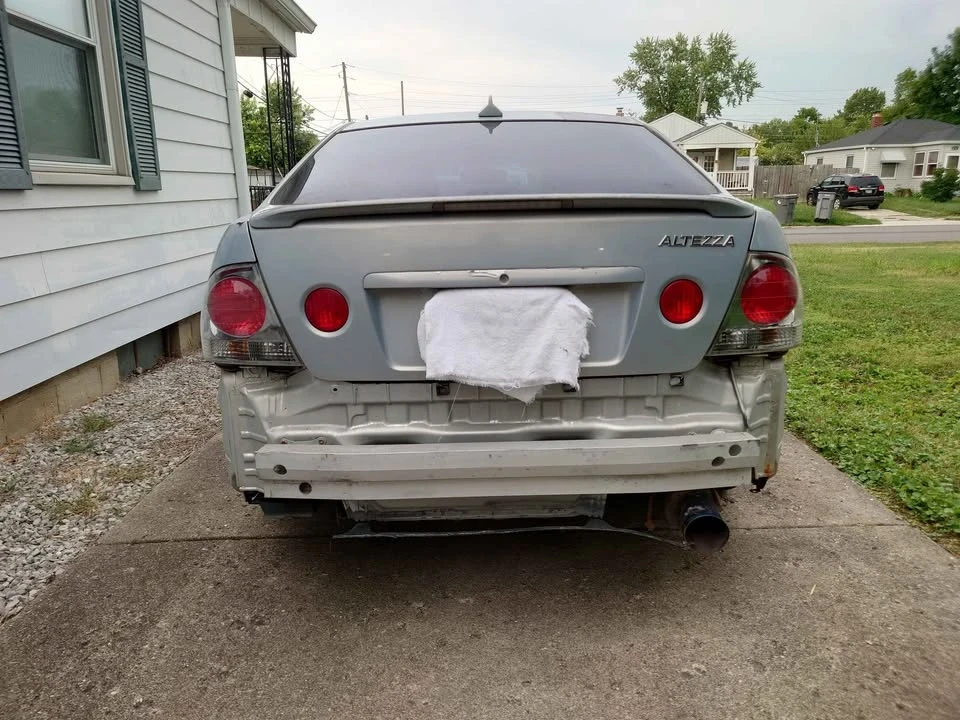 2004 Lexus IS 1st Gen - Image 9 of 16