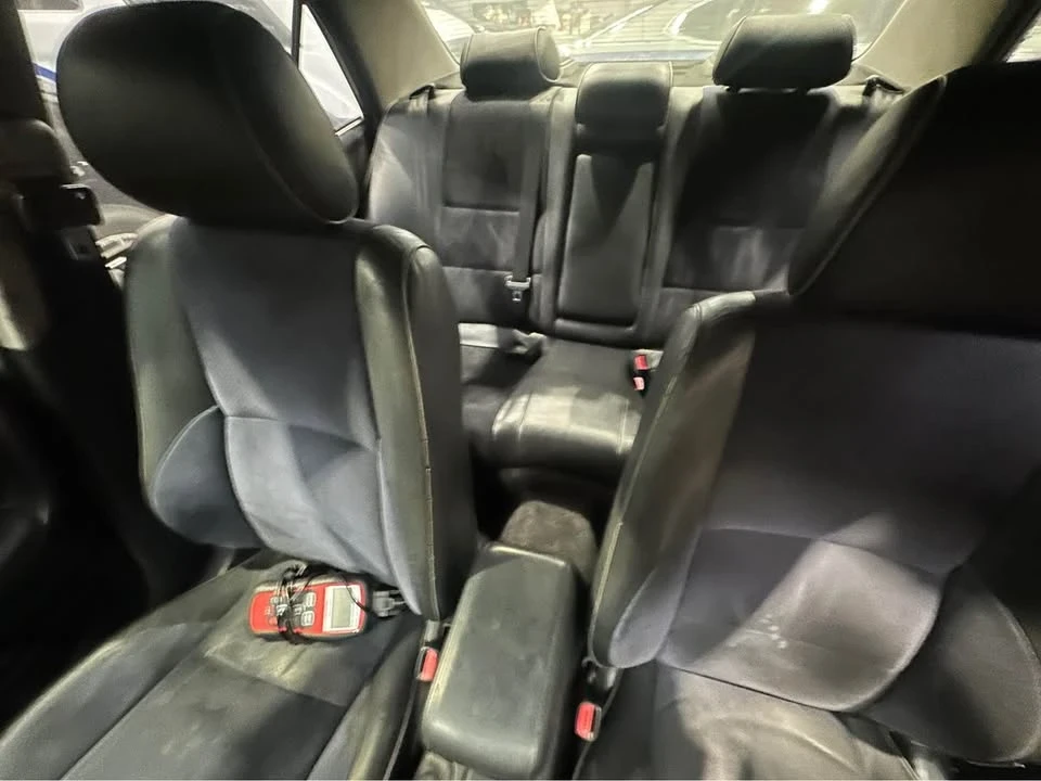 2004 Lexus IS 1st Gen - Image 14 of 19