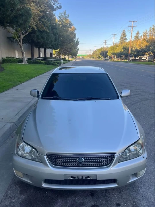 2004 Lexus IS 1st Gen - Image 6 of 18