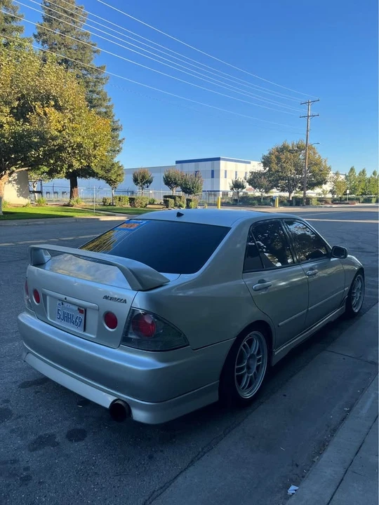 2004 Lexus IS 1st Gen - Image 4 of 18