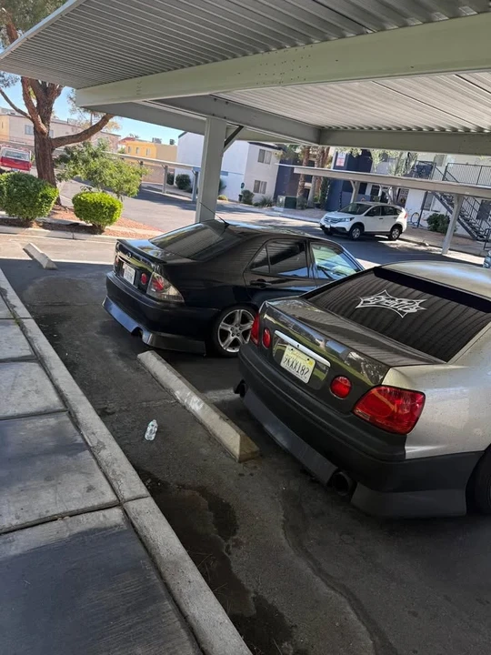 2004 Lexus IS 1st Gen - Image 6 of 7