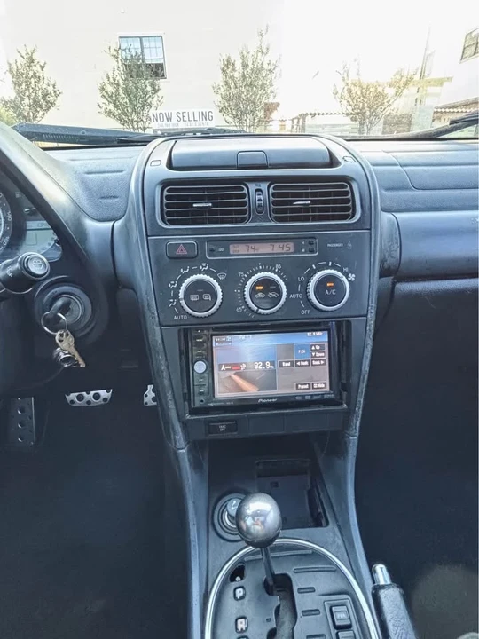2004 Lexus IS 1st Gen - Image 11 of 12