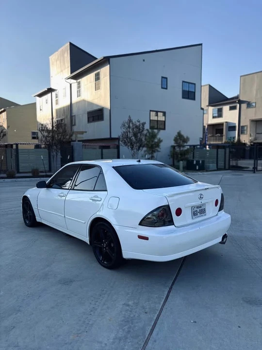 2004 Lexus IS 1st Gen - Image 3 of 12