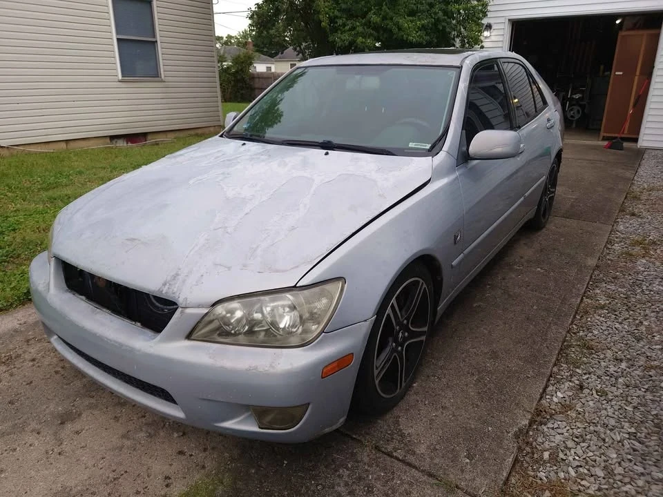 2004 Lexus IS 1st Gen - Image 2 of 16