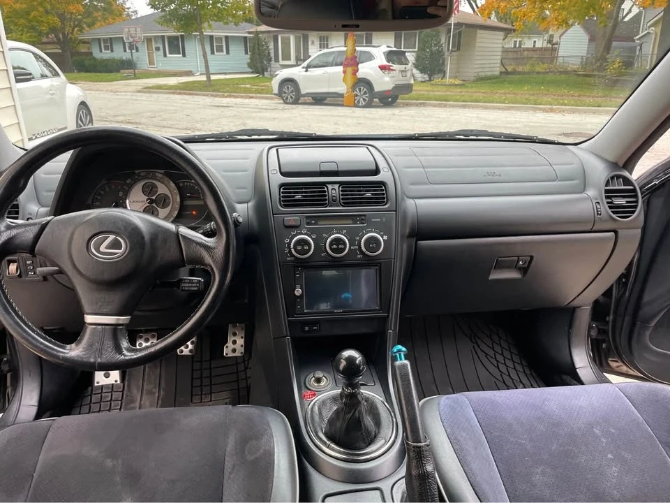 2004 Lexus IS 1st Gen - Image 6 of 8