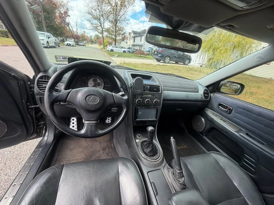 2004 Lexus IS 1st Gen - Image 14 of 19