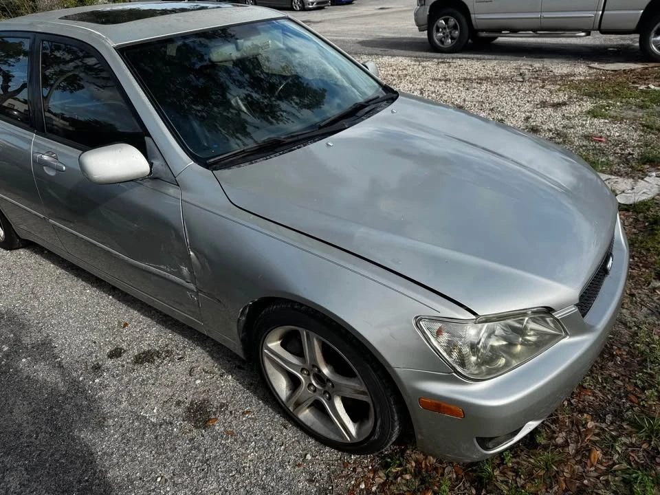 2004 Lexus IS 1st Gen - Image 4 of 7