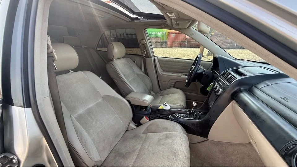 2004 Lexus IS 1st Gen - Image 12 of 15