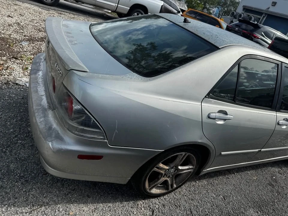 2004 Lexus IS 1st Gen - Image 7 of 7