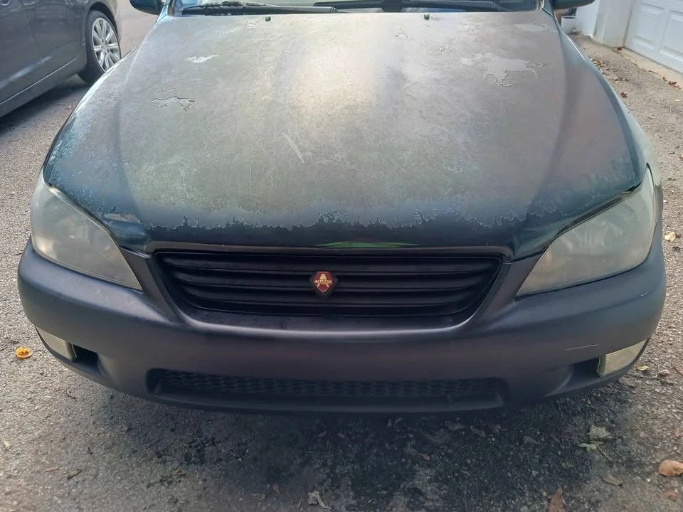 2004 Lexus IS 1st Gen - Image 2 of 11