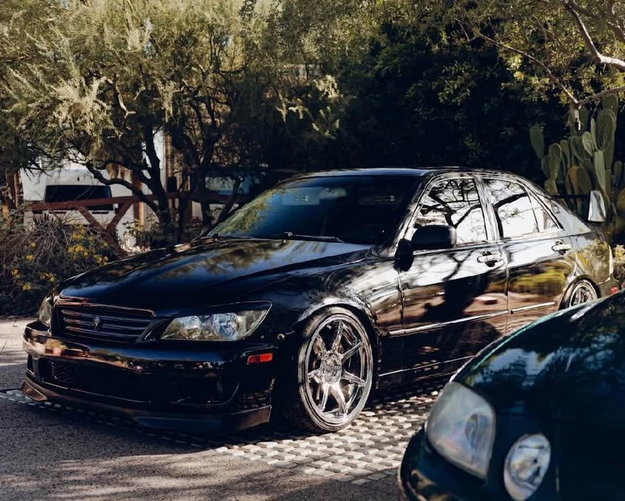 2004 Lexus IS 1st Gen - Image 3 of 6