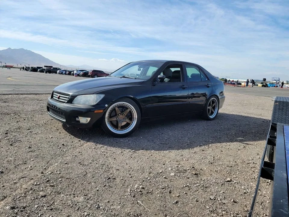 2004 Lexus IS 1st Gen - Image 2 of 11