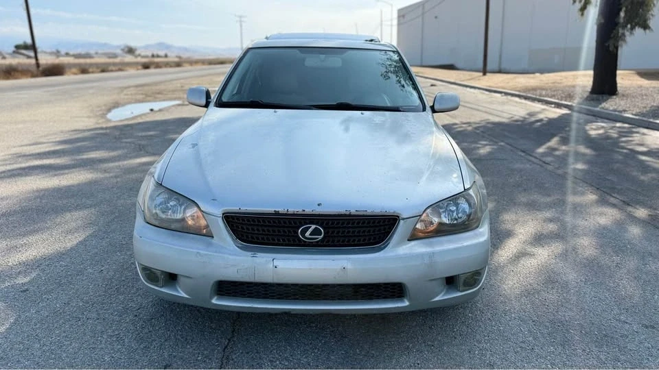 2004 Lexus IS 1st Gen - Image 8 of 15