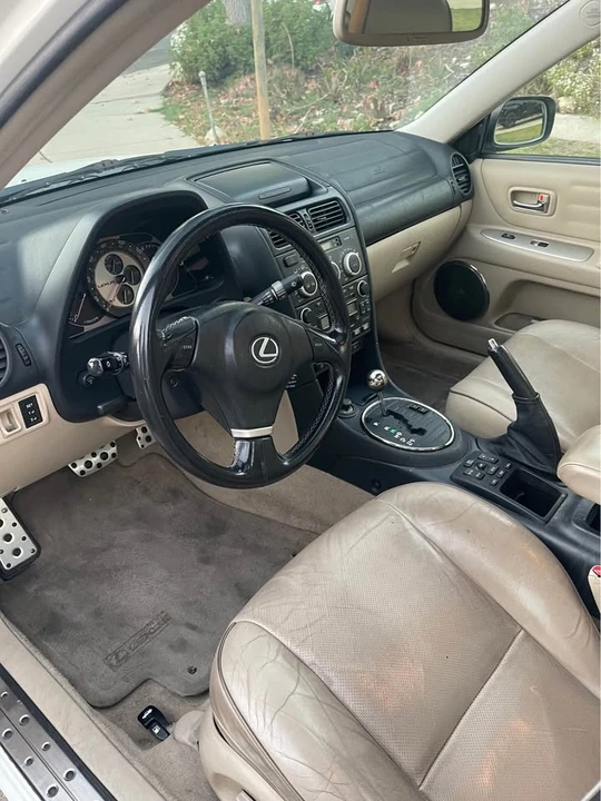 2004 Lexus IS 1st Gen - Image 5 of 6
