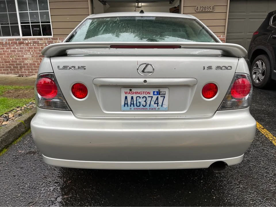 2004 Lexus IS 1st Gen - Image 7 of 13
