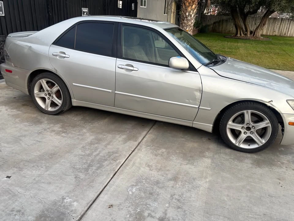 2004 Lexus IS 1st Gen - Image 3 of 8