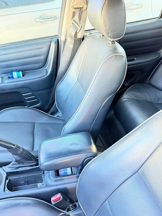 2004 Lexus IS 1st Gen - Image 11 of 13