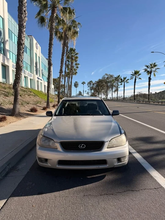 2004 Lexus IS 1st Gen - Image 2 of 11
