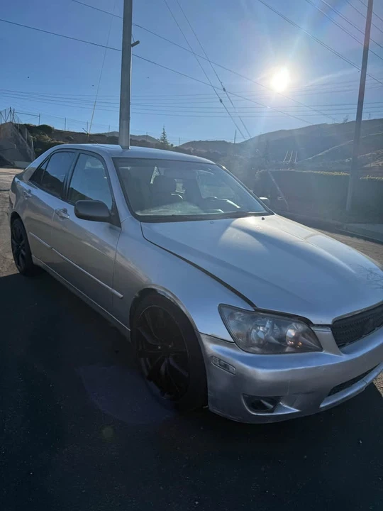 2004 Lexus IS 1st Gen - Image 3 of 10