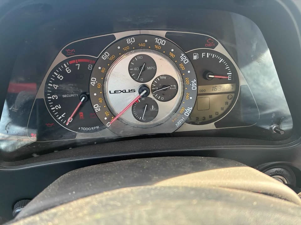2004 Lexus IS 1st Gen - Image 2 of 4