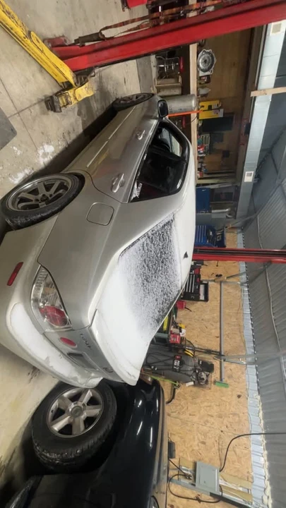 2004 Lexus IS 1st Gen - Image 5 of 8