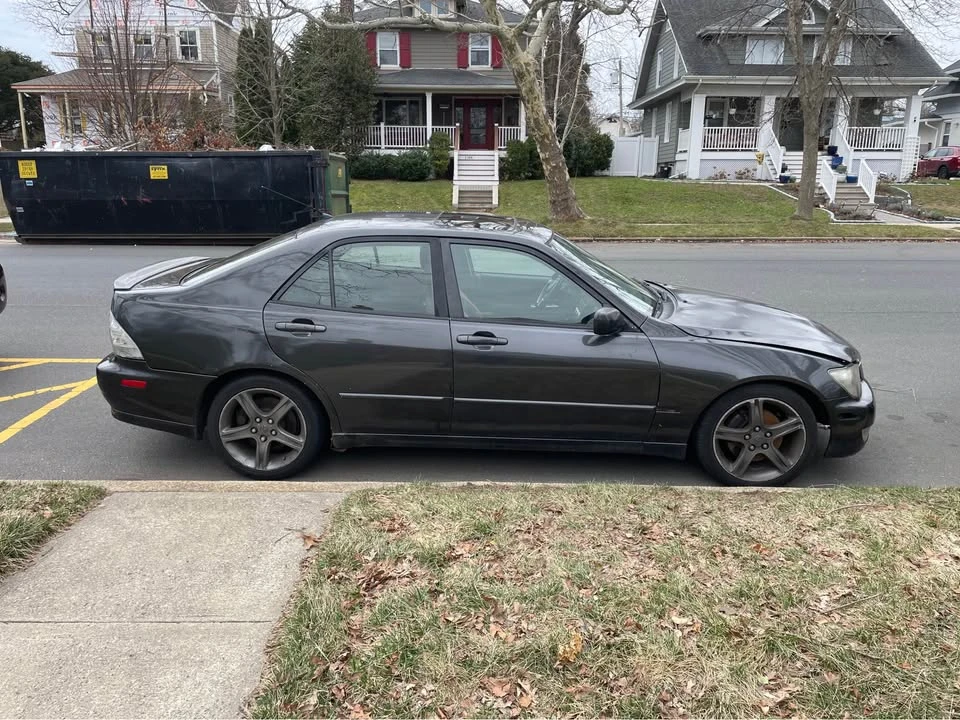2004 Lexus IS 1st Gen - Image 2 of 4