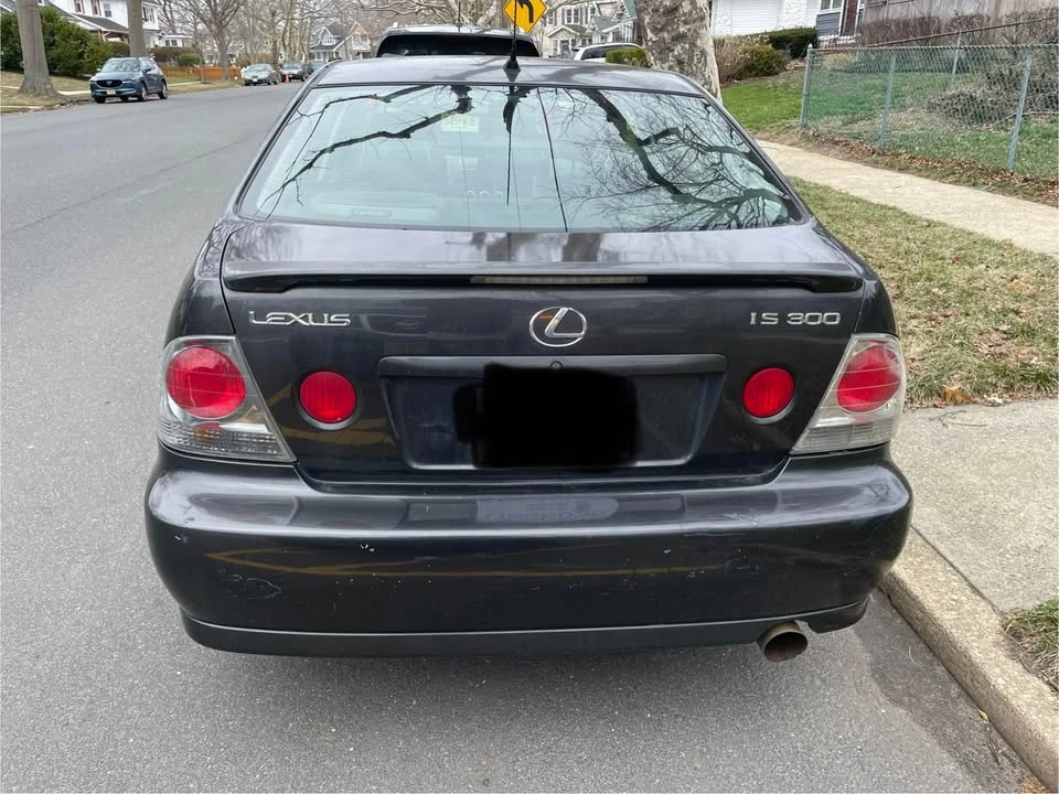 2004 Lexus IS 1st Gen - Image 4 of 4