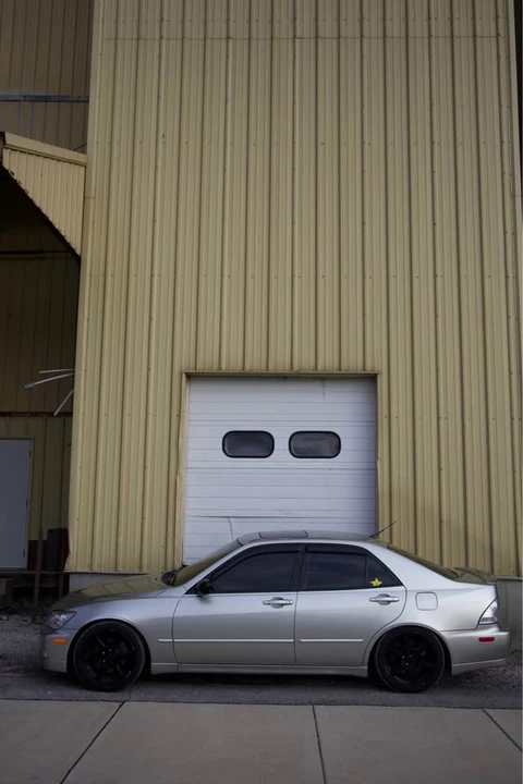 2004 Lexus IS 1st Gen - Image 5 of 8