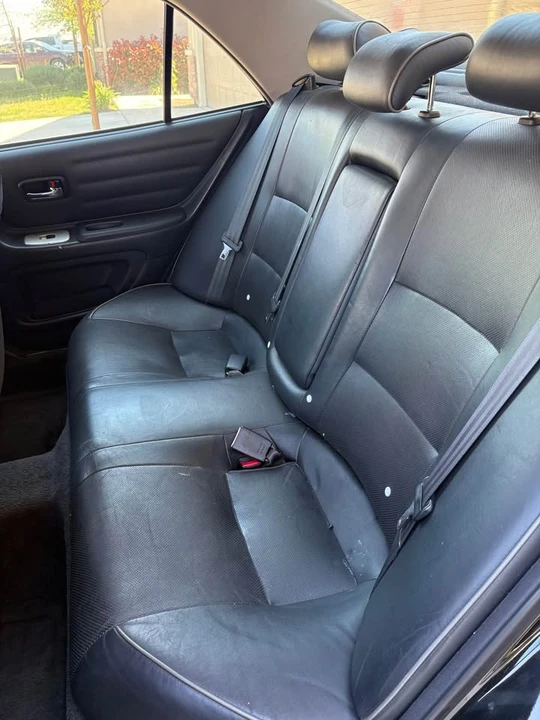 2004 Lexus IS 1st Gen - Image 5 of 8