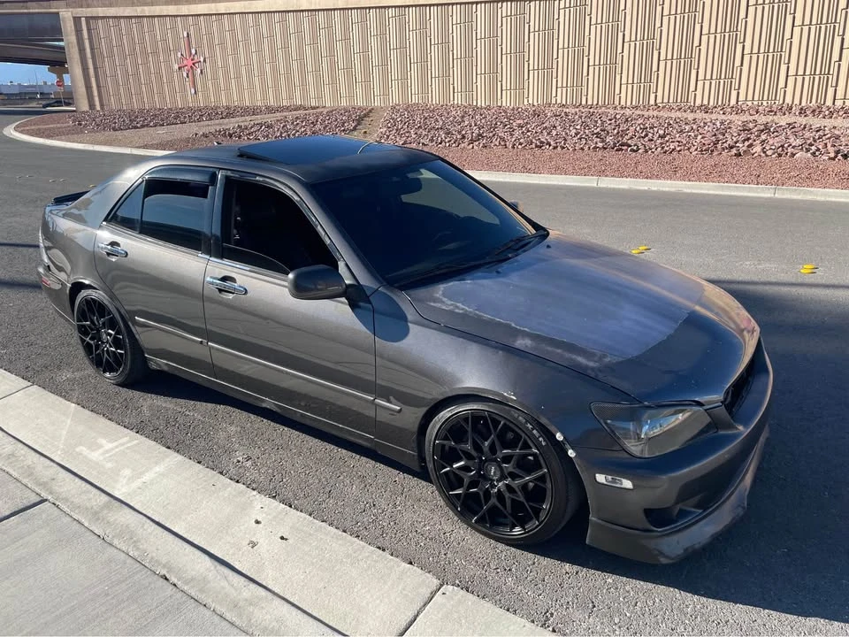 2004 Lexus IS 1st Gen - Image 4 of 4