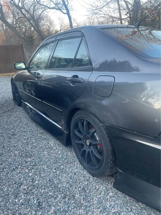 2004 Lexus IS 1st Gen - Image 9 of 10
