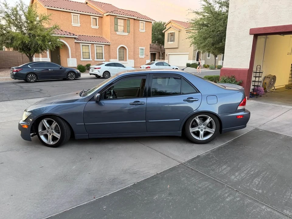 2004 Lexus IS 1st Gen - Image 3 of 5