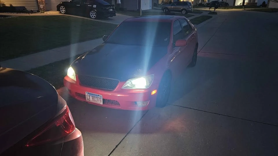 2004 Lexus IS 1st Gen - Image 10 of 11